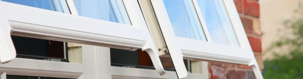 Casement windows: minimalist and functional